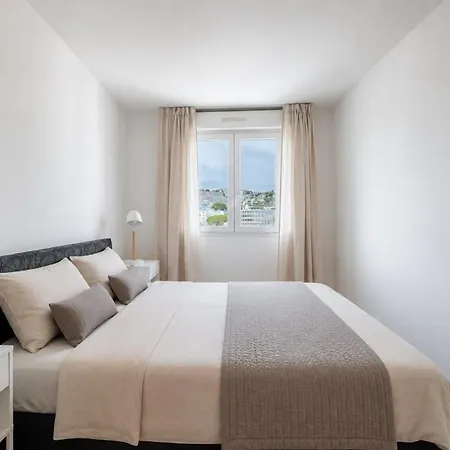 Apartamento Exceptional 2 Bedroom With Ac Wifi, Sea Vies And Parking In *