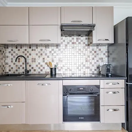 Apartamento Exceptional 2 Bedroom With Ac Wifi, Sea Vies And Parking In